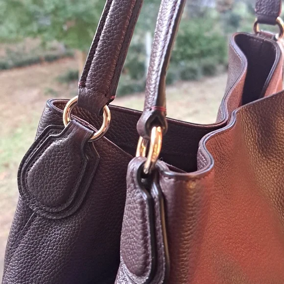 NEW COACH EDIE 31 Turnlock Burgundy, Oxblood Pebble Leather Shoulder - Picture 6 of 16